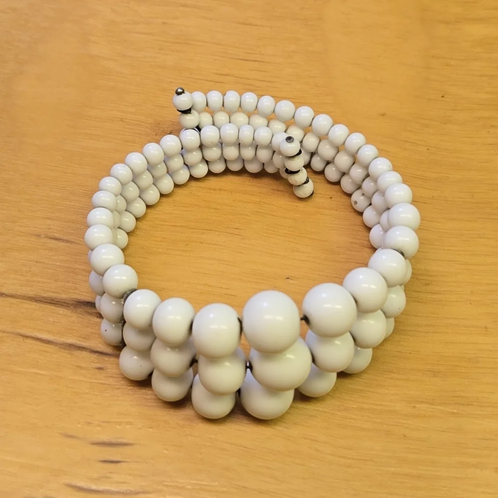 Vintage white beaded cuff bracelet & matching necklace